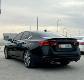 nissan altima 2024 abu dhabi used car dealers