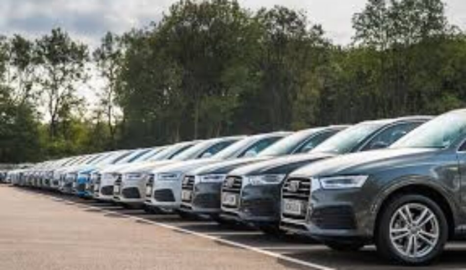 How to Sell a Car with a Loan in the UAE: EMCO Cars’ Expert Guide